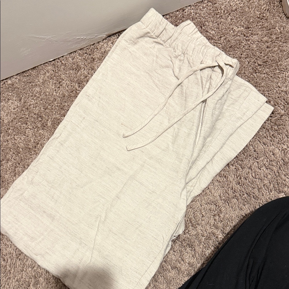 Aritzia Cream Linen Pants